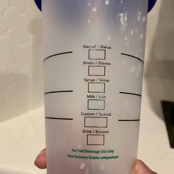 Starbucks 2020 Pride Confetti changing color 🌈 - Picture 4 of 5